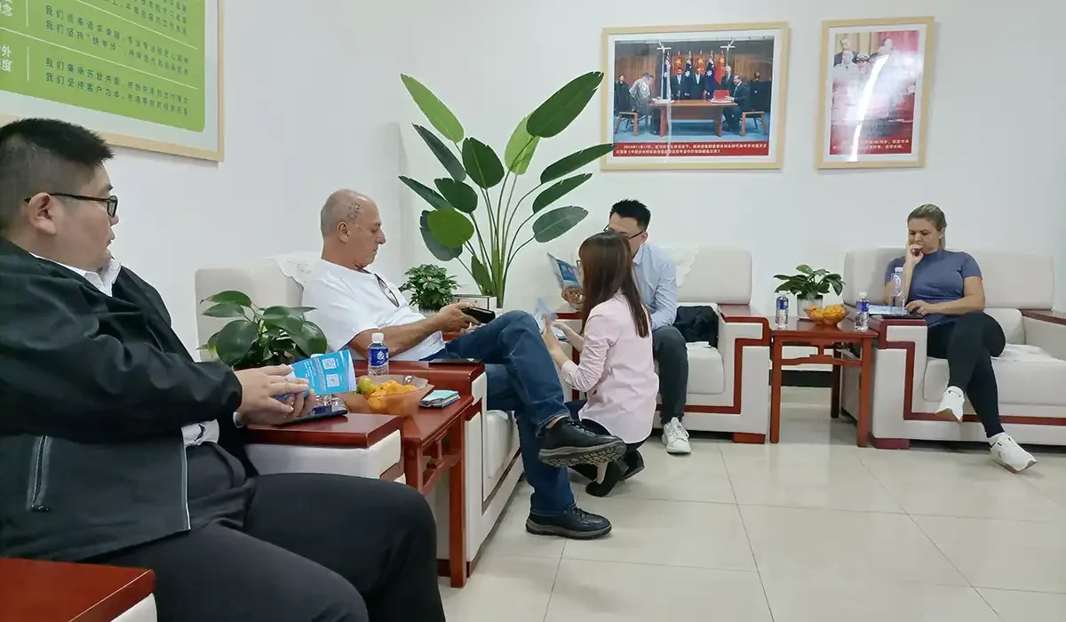 camachem-internation-team-1